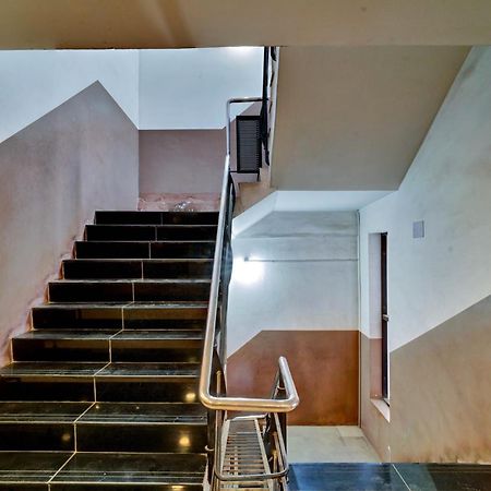 Hotel O Jk Inn 蒂鲁布尔 外观 照片