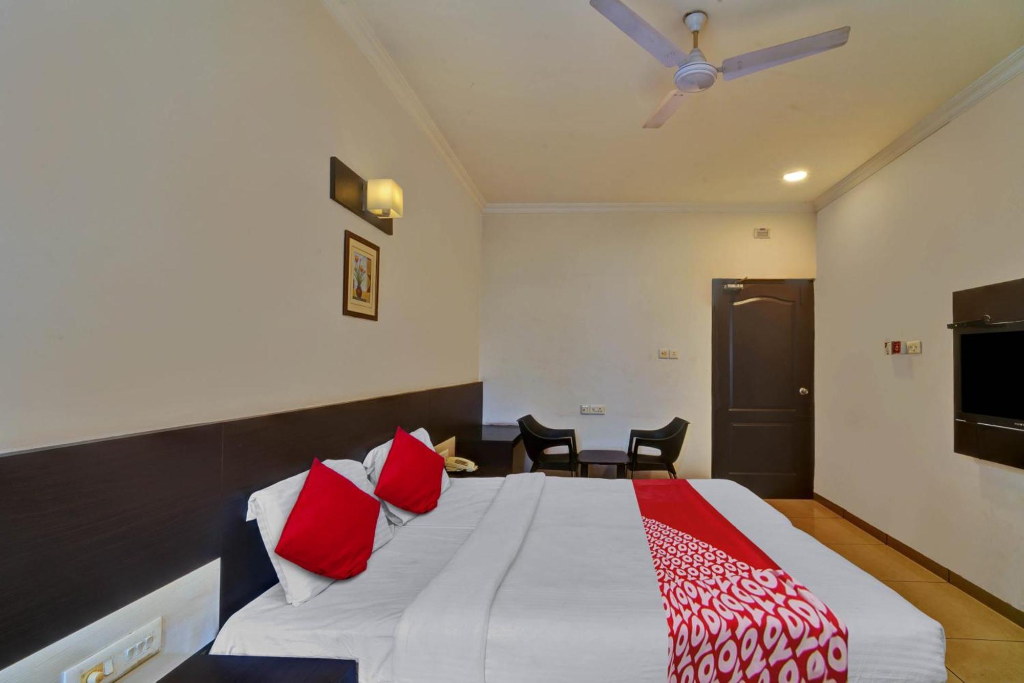 Hotel O Jk Inn 蒂鲁布尔 外观 照片