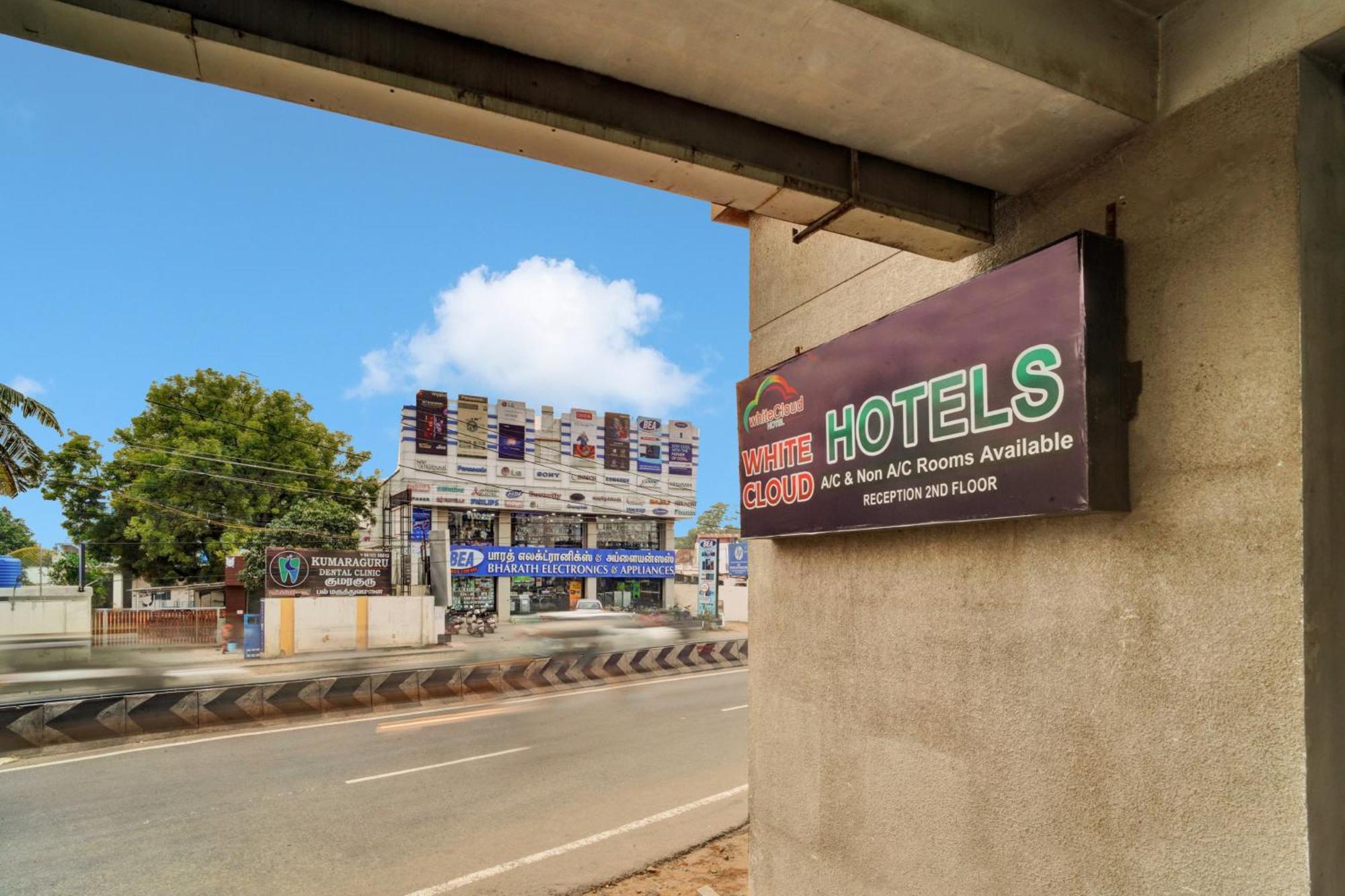 Hotel O Jk Inn 蒂鲁布尔 外观 照片